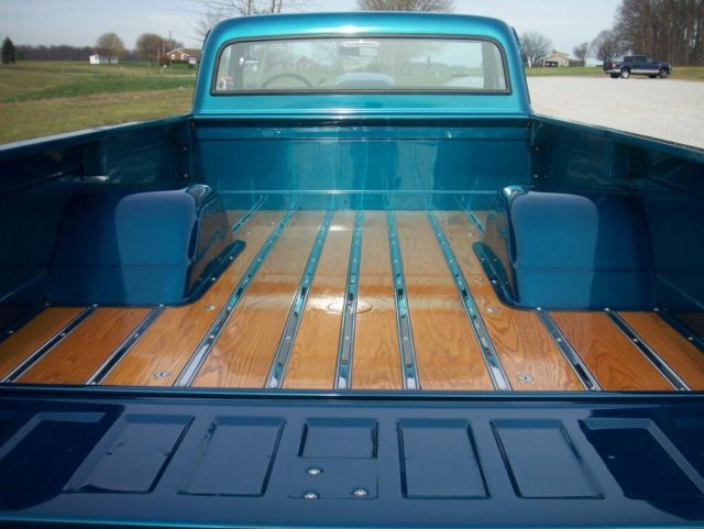 1970 dark blue green terquois Chevrolet C-10 truck