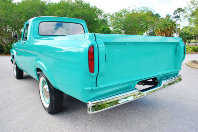 1961 Ford F-100 pickup