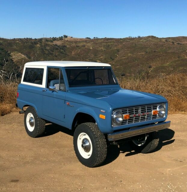 1961 Green Ford F-100 Standard Cab Pickup