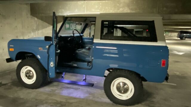 1961 Green Ford F-100 Standard Cab Pickup