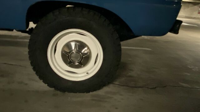 1961 Green Ford F-100 Standard Cab Pickup