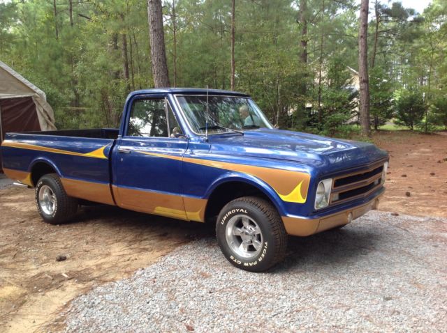 1967 Blue/Gold Chevrolet C-10