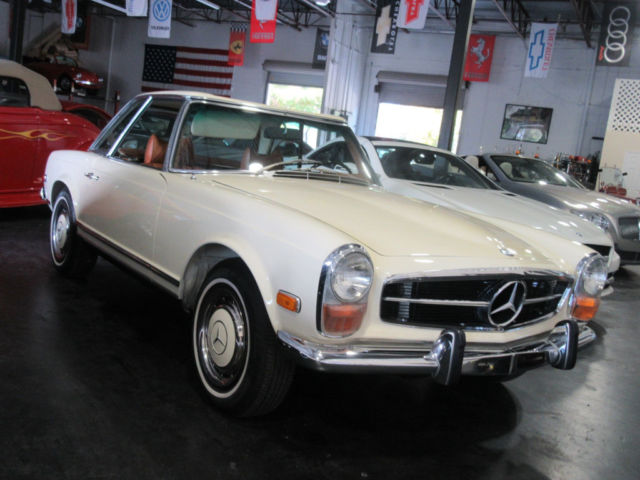 1971 TAN Mercedes-Benz SL-Class Convertible