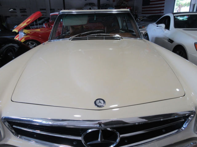 1971 TAN Mercedes-Benz SL-Class Convertible