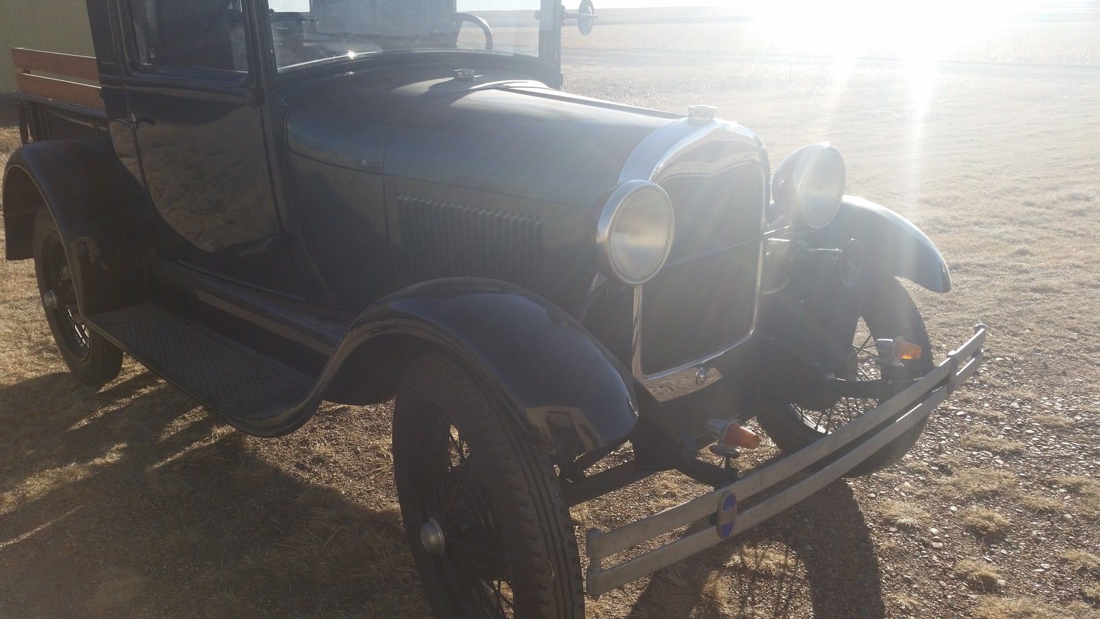 1929 Vagabond Green and Black Ford Model A