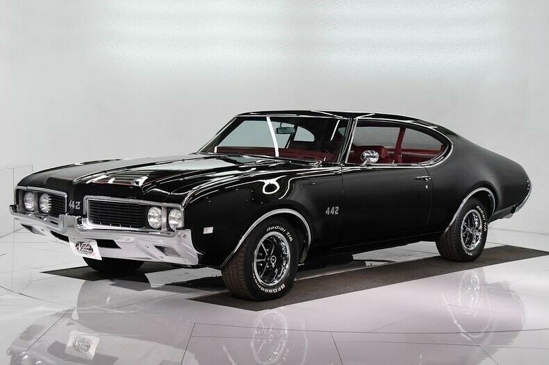 1969 Black Oldsmobile 442 Hardtop