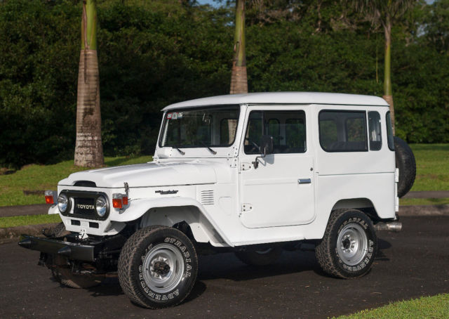 1973 White Toyota Land Cruiser