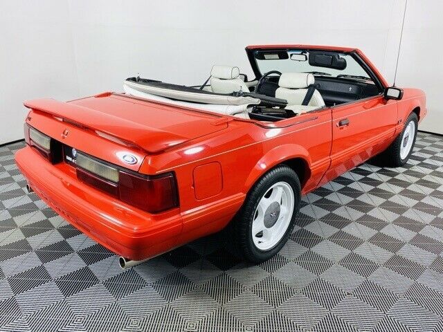1992 -- Ford Mustang 2D Convertible