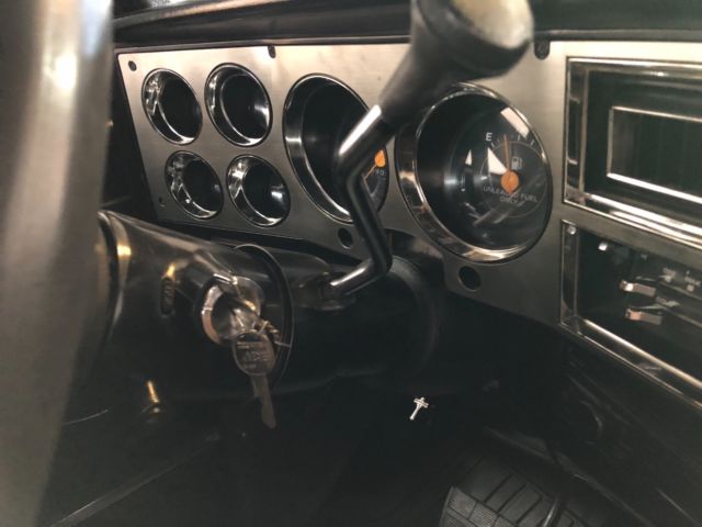 1985 Black Chevrolet C-10