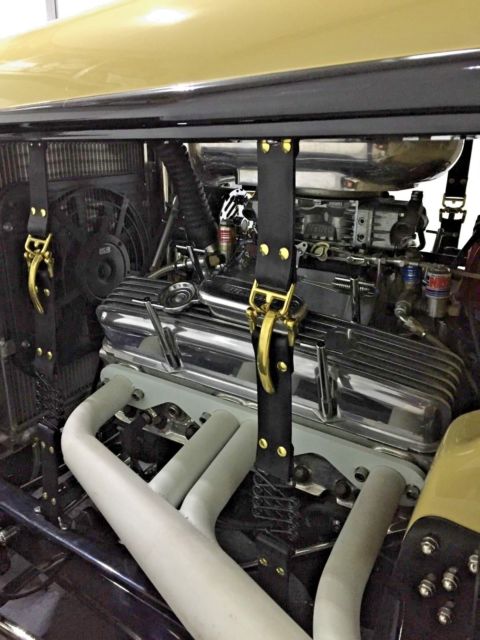 1932 Black/Tan Ford Roadster Coupe