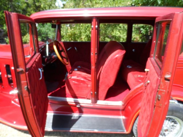 1932 Burgundy Chevrolet Confederate U/K