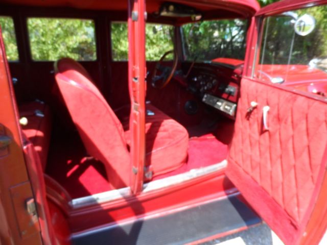 1932 Burgundy Chevrolet Confederate U/K