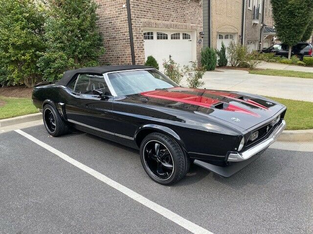 1972 Tuxedo Black Metallic Ford Mustang Convertible