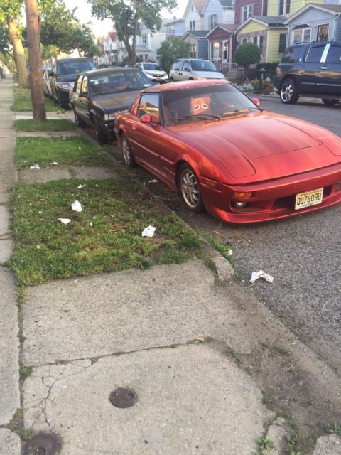 1985 Red Mazda RX-7 Coupe