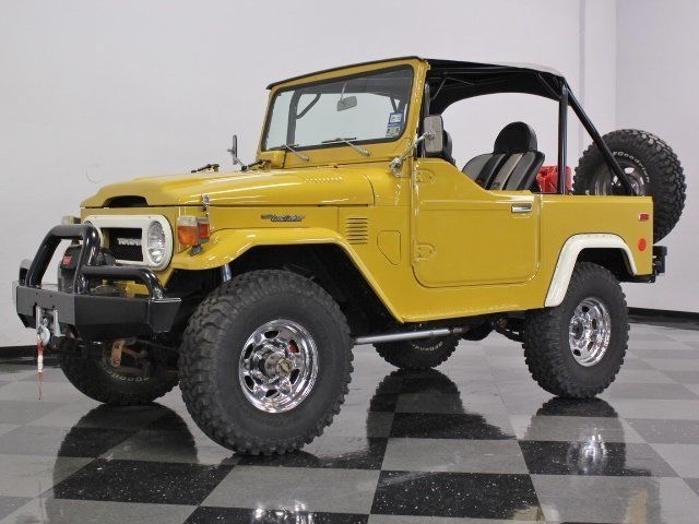 1976 Gold Toyota Land Cruiser SUV
