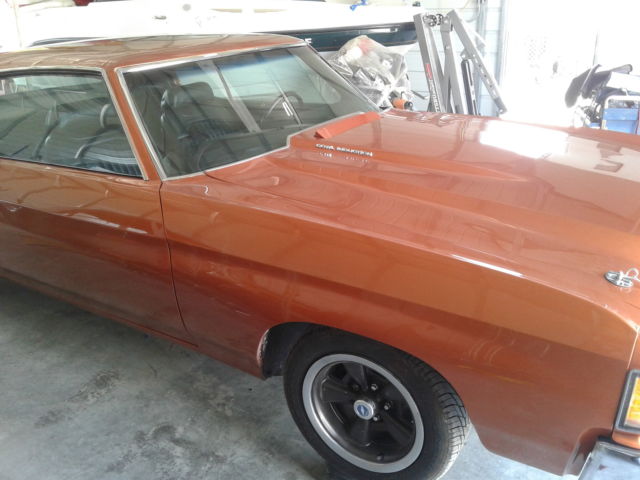 1972 Orange Chevrolet Chevelle Coupe