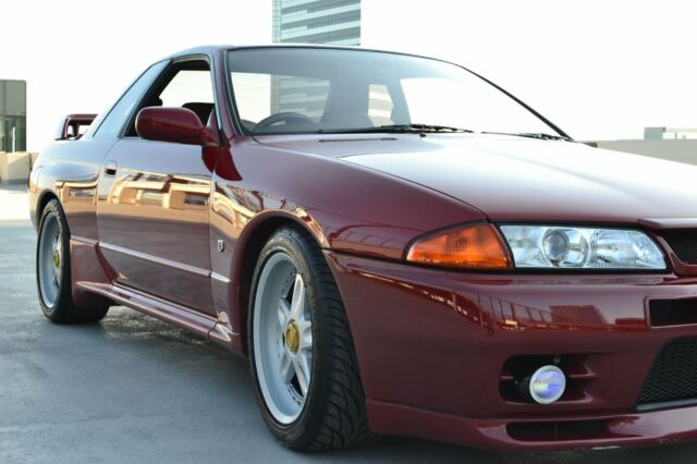 1992 Red Nissan GT-R Coupe