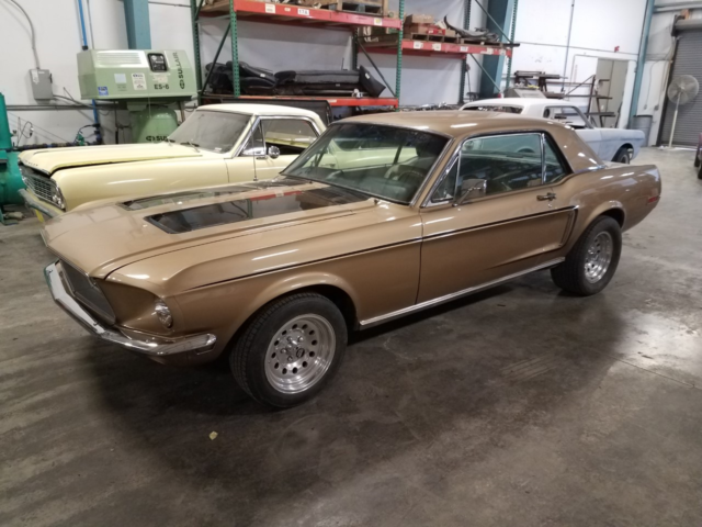 1968 Gold Ford Mustang