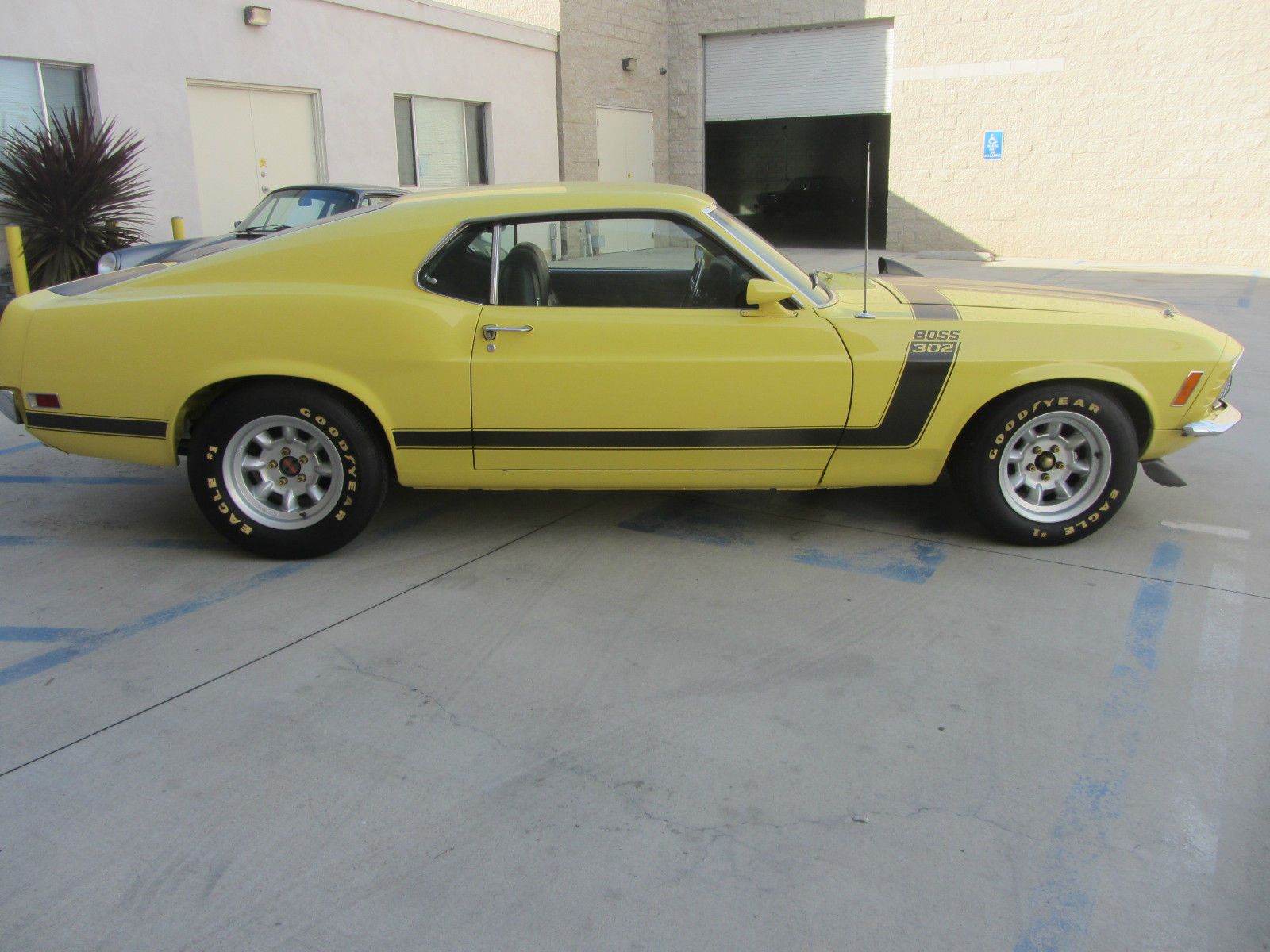 1970 Yellow Ford Mustang Fastback
