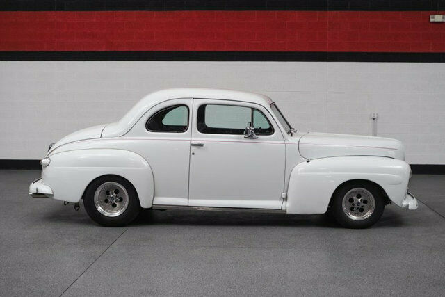 1947 White Ford Club