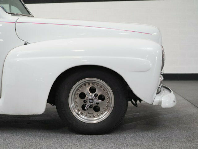 1947 White Ford Club