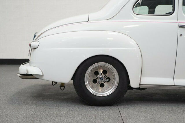 1947 White Ford Club