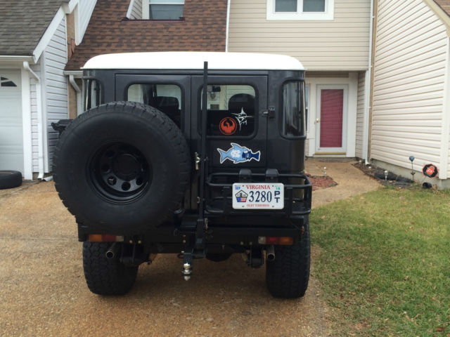 1977 Gray Toyota Land Cruiser SUV