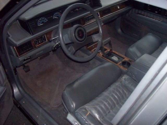 1987 Silver Oldsmobile Ninety-Eight Sedan