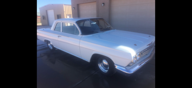 1962 White Chevrolet Impala Coupe