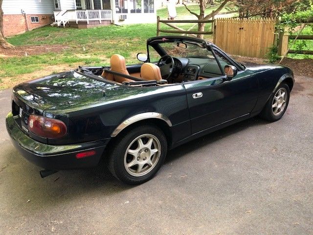 1995 Navy Blue Mazda MX-5 Miata 2 Door Convertible