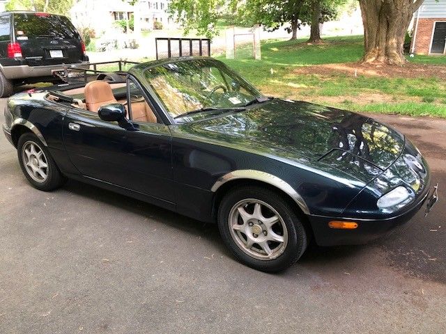 1995 Navy Blue Mazda MX-5 Miata 2 Door Convertible
