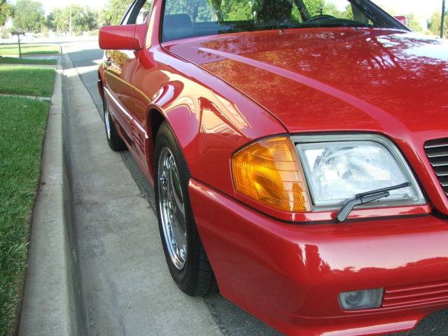 1991 Red Mercedes-Benz 500-Series Convertible