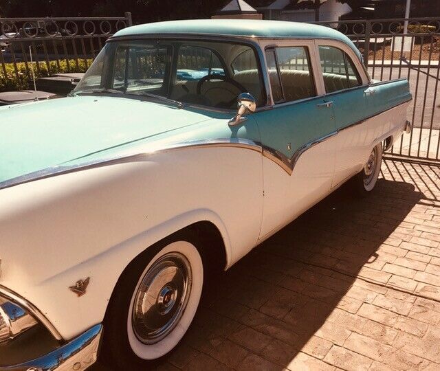 1955 Sea Spirit Green over Snowshoe white Ford Fairlane Sedan
