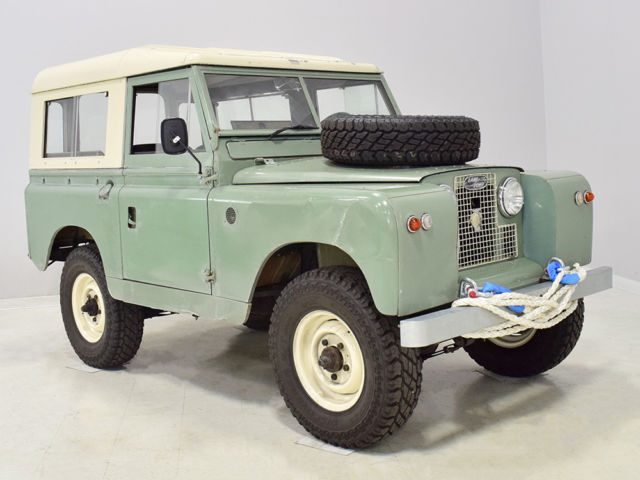 1968 Safari Green Land Rover Series IIA