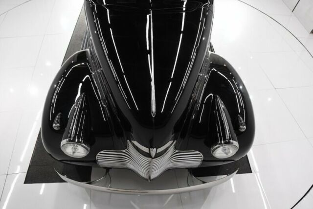 1940 Black Chevrolet Deluxe Sedan