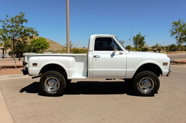1971 White Chevrolet C-10 Standard Cab Pickup