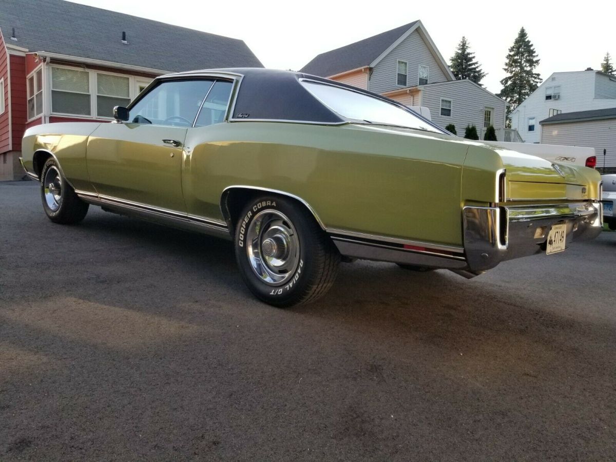 1971 Green Chevrolet Monte Carlo