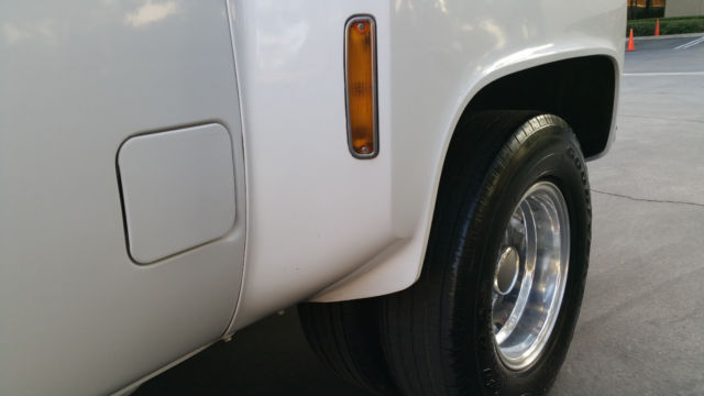 1987 White Chevrolet C/K Pickup 3500 Crew Cab Pickup