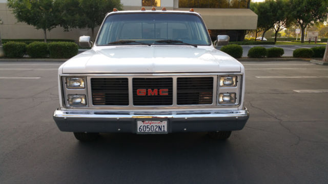 1987 White Chevrolet C/K Pickup 3500 Crew Cab Pickup
