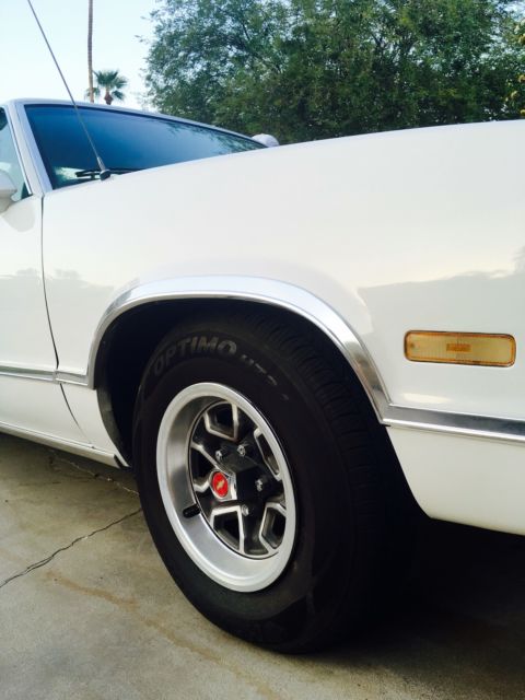 1980 tan GMC Other pickup