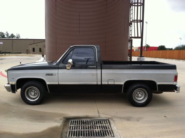 1983 Black/Silver 2 tone GMC Sierra 1500 Short Wide