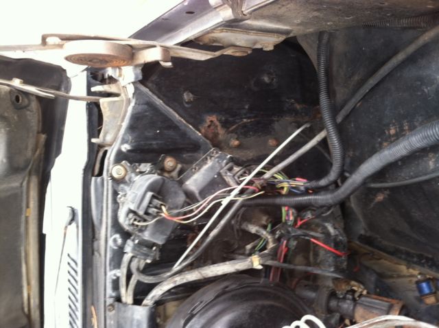 1983 Black/Silver 2 tone GMC Sierra 1500 Short Wide