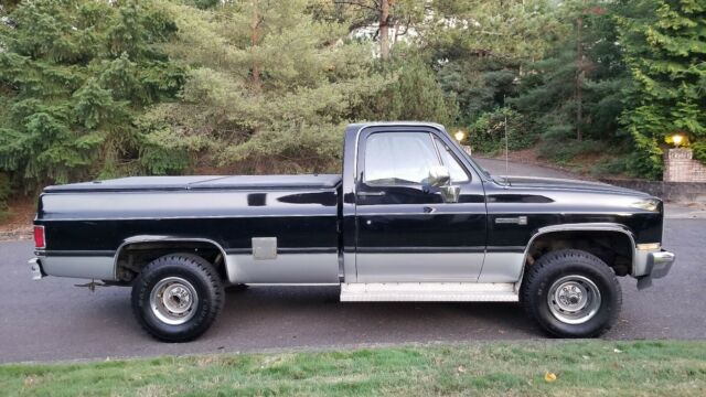 1985 Black GMC Sierra 1500 Standard Cab Pickup