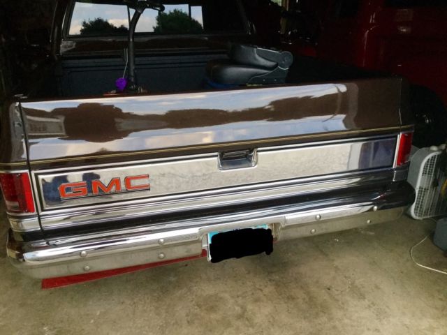 1984 Brown GMC Sierra 1500 Standard Cab Pickup