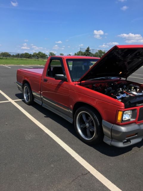 1992 RED Chevrolet S-10 PICKUP
