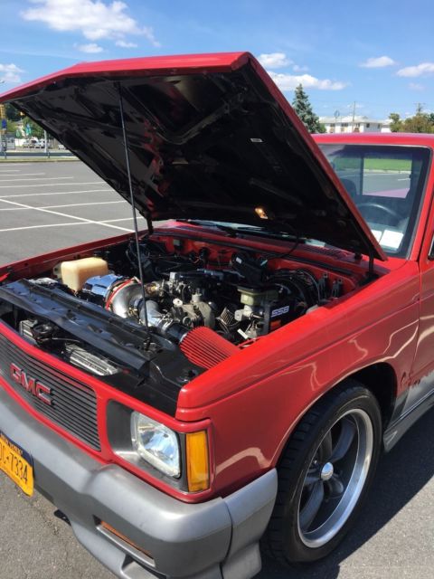 1992 RED Chevrolet S-10 PICKUP