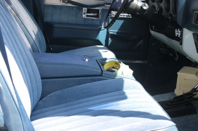 1988 Teal GMC C15/C1500 Suburban SUV