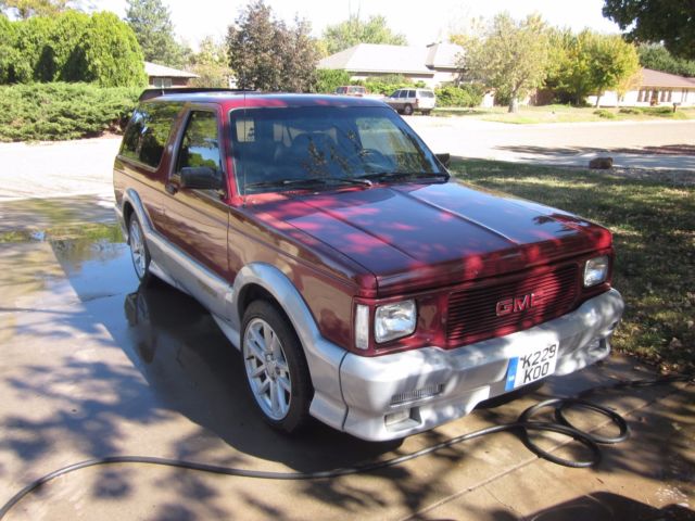 1993 Burgundy GMC Typhoon SUV