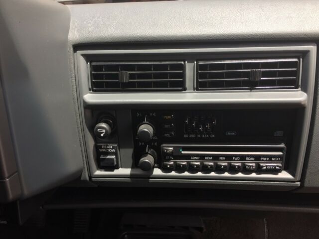 1993 GMC Typhoon 2 Dr SUV