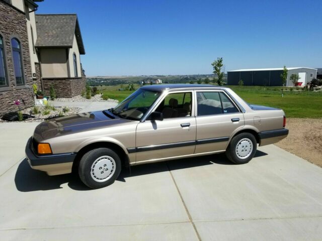 1985 Gold Honda Accord Sedan